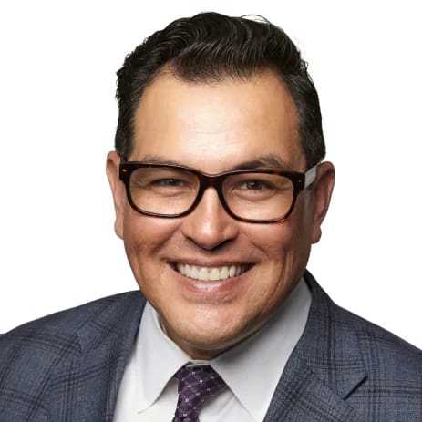 Mike Oclaray headshot