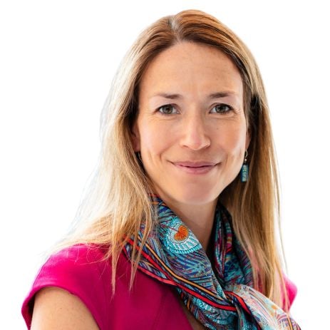 Headshot of Laura Mantoura