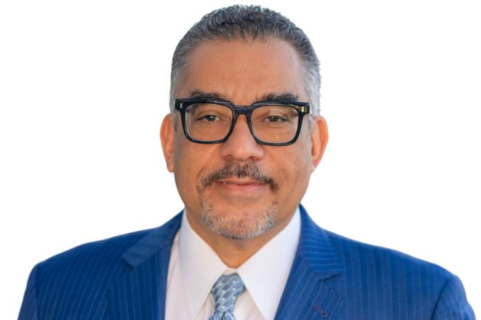 Headshot of Robert Greene