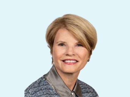 Renee Hornbaker Headshot